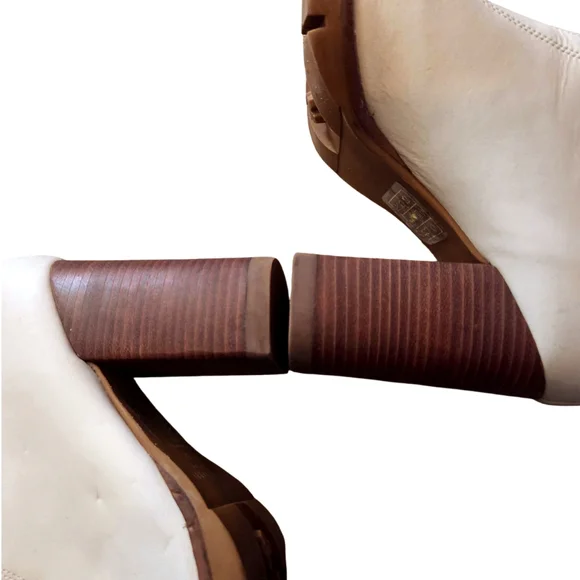 Ted Baker London Avha Boots - Picture 3 of 5